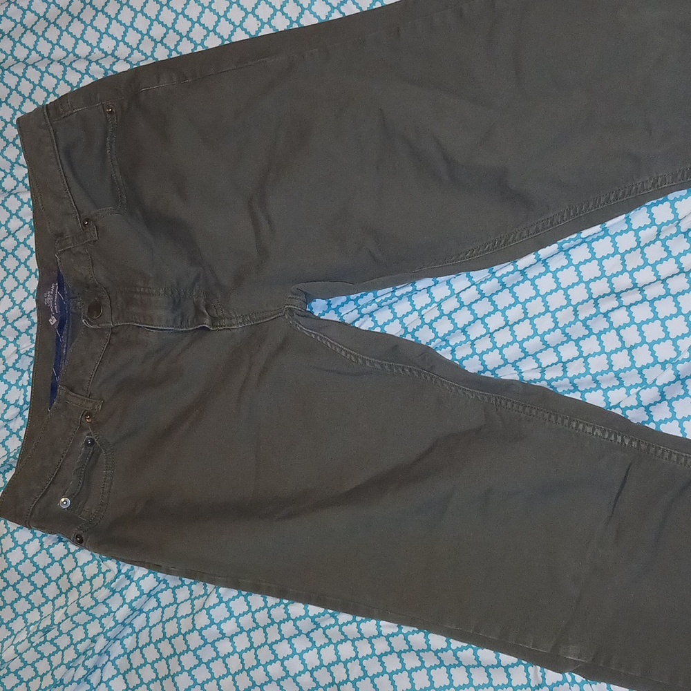 members only, 34x32, olive green pants